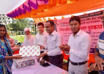 পটুয়াখালীতে সাতাঁর প্রতিযোগিতা ও পুরস্কার বিতরণ