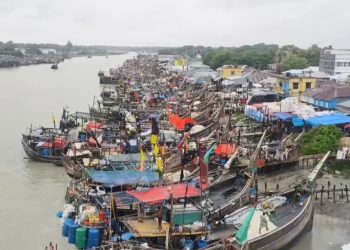 আজ মধ্যরাত থেকে ইলিশসহ সব ধরণের মাছ ধরায় নিষেধাজ্ঞা