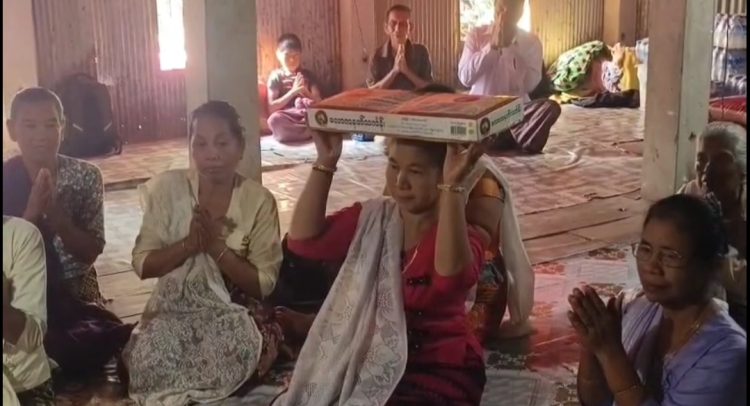 কলাপাড়ায় বৌদ্ধ ধর্মাবলম্বীদের কঠিন চীবরদান উৎসব শুরু