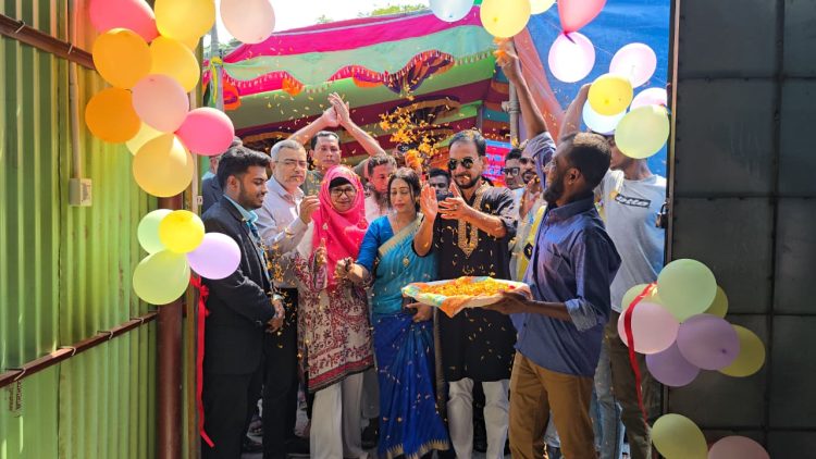 দুমকিতে টেকসই শিল্প, পরিবেশ রক্ষা ও প্লাস্টিকের বিকল্প পণ্য উৎপাদনের লক্ষ্যে যাত্রা শুরু করল ‘আলপথ লিমিটেড’