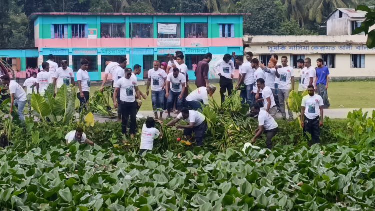 দুমকিতে যুবদলের ‘শহীদ জিয়া স্মৃতি’ পিরতলা খাল পরিষ্কার অভিযান