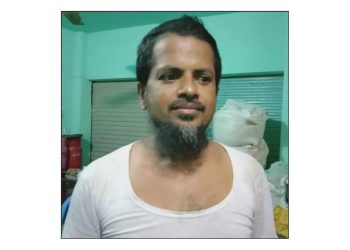 দুমকিতে কিশোর চোরকে প্রহৃত করায় দোকানদার গ্রেপ্তার