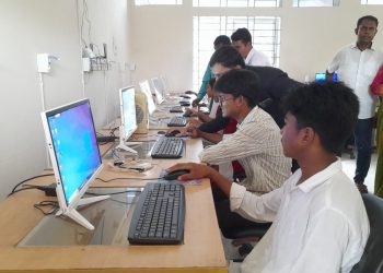 গলাচিপায় কম্পিউটার ক্লাব উদ্বোধন