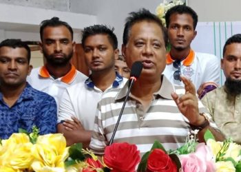 ‘গণমাধ্যমের মানুষকে গণমানুষের স্বপক্ষে দাঁড়াতে হবে’