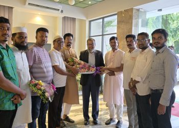 প্রেস কাউন্সিল চেয়ারম্যানের সাথে কুয়াকাটা প্রেসক্লাবের সাংবাদিকদের মতবিনিময়ব