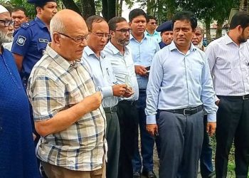 আমতলীতে উপদেষ্টার প্রস্তাবিত সাইক্লোন সেল্টারের সম্ভাব্যতা যাচাই পরিদর্শন