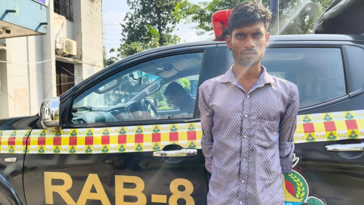 বাউফলে হত্যা মামলার আসামি গ্রেপ্তার