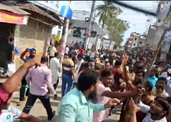 ভোলায় বিএনপি-বিজেপি সমর্থকদের দফায় দফায় সংঘর্ষ, আহত ৫০