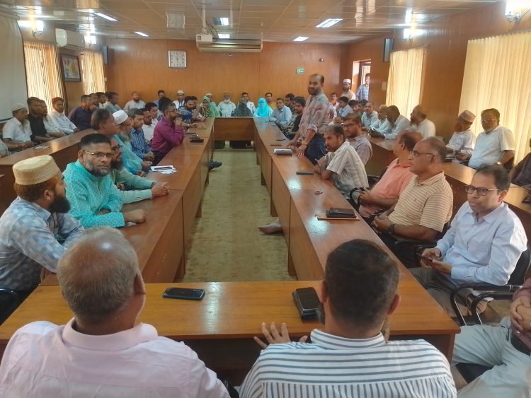 বিপ্লব ও সংহতি দিবস উপলক্ষে পবিপ্রবিতে প্রস্তুতিমূলক সভা