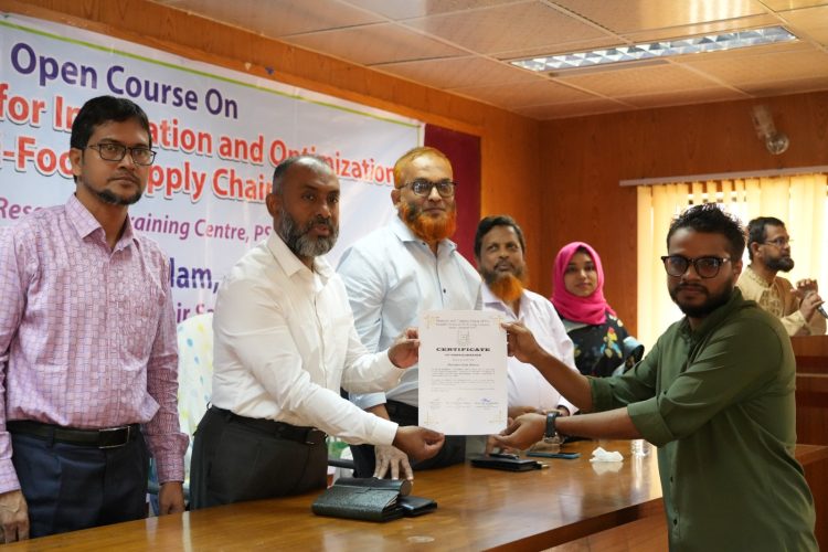 প্রযুক্তিনির্ভর কৃষিই হবে ভবিষ্যতের টেকসই কৃষি: পবিপ্রবি উপাচার্য