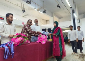 পবিপ্রবিতে ইন্ট্রানশীপ ওরিয়েন্টেশন-২০২৪ এবং সার্জিক্যাল কিট বক্স বিতরণ
