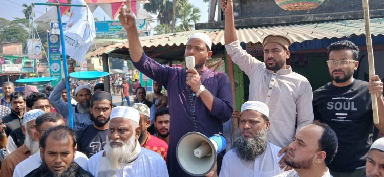 ফ্যাসিস্ট গণহত্যাকারী শেখ হাসিনার কোনো লকডাউন বাংলাদেশে চলবে না: বাউফলে ড. শফিকুল ইসলাম মাসুদের ঘোষণা