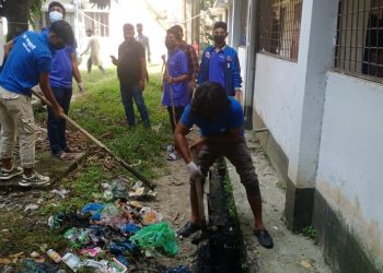 কলাপাড়ায় হাসপাতাল অভ্যন্তর ক্যাম্পাসসহ আশপাশে ‘আমরা কলাপাড়াবাসী’র পরিচ্ছন্নতা কার্যক্রম