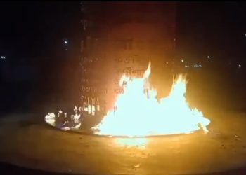 ‎পটুয়াখালীতে গভীর রাতে জুলাই স্মৃতিস্তম্ভে অগ্নিসংযোগ