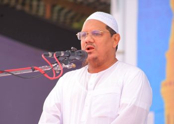 ইসলামকে রাষ্ট্র পরিচালনায় নেওয়ার সুযোগ এসেছে: মুফতি রেজাউল করীম