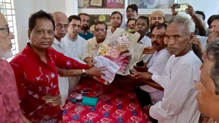 কলাপাড়ায় আ.লীগের শতাধিক নেতাকর্মীর বিএনপিতে যোগদান