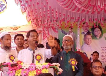 নেতাকর্মীদের এতিম বানাইয়া তাদের নেত্রী দেশ ছাইড়া পালাইয়া গেছে: এবিএম মোশাররফ হোসেন