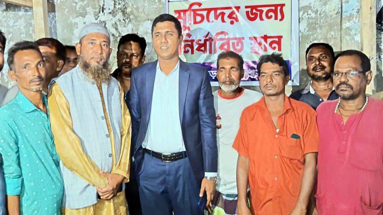 কলাপাড়ায় পরেশ-গোবিন্দসহ হতদরিদ্র ১৭ পরিবারের কর্মস্থল নিশ্চিতে পুনর্বাসন