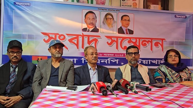 পটুয়াখালীতে জেলা বিএনপির সংবাদ সম্মেলনের পাল্টা সংবাদ সম্মেলন