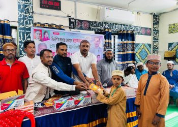 তারেক রহমানের জন্মদিন উপলক্ষে দুমকিতে ছাত্রদলের উদ্যোগে শিক্ষা উপকরণ বিতরণ