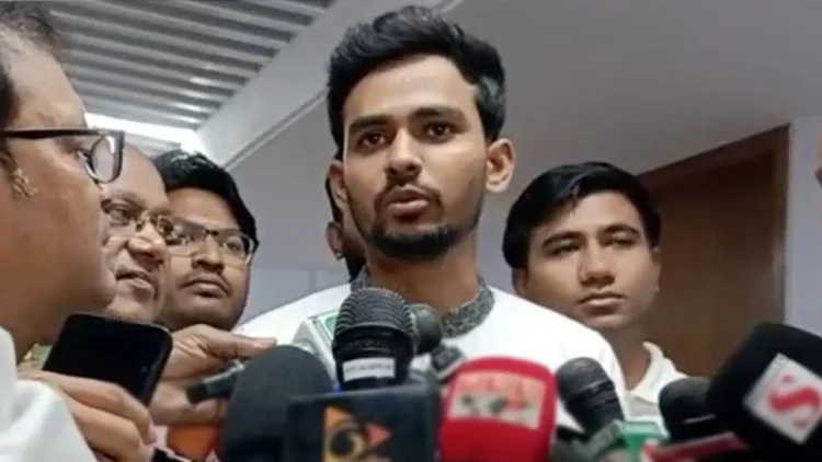 নির্বাচন করার বিষয়ে সিদ্ধান্ত জানালেন উপদেষ্টা আসিফ