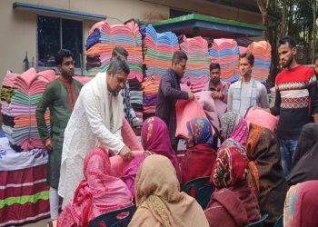 বাউফলে বেগম খালেদা জিয়ার সুস্থতা কামনায় শীতবস্ত্র কম্বল বিতরণ