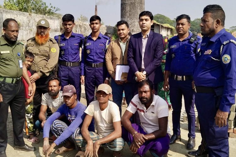বাউফলে ইটভাটায় অভিযান, ৫০ হাজার টাকা জরিমানা ও ইটভাটার কার্যক্র বন্ধ