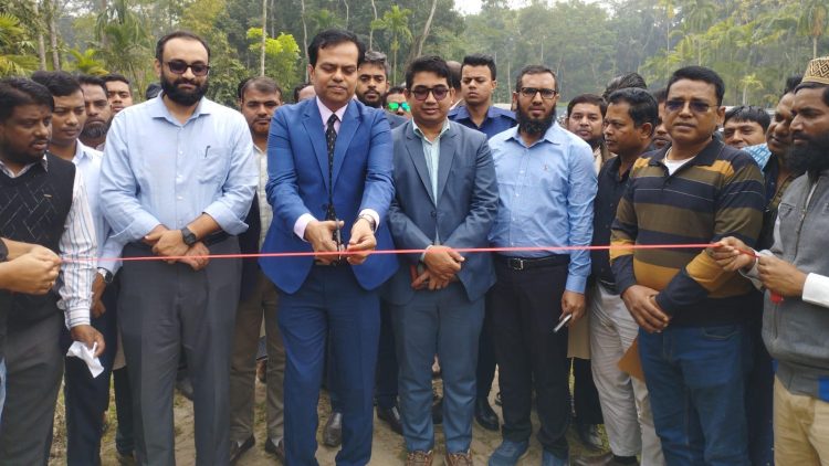 চরকাউয়ায় আড়াইহাজার একর জমির ফসল চাষে খাল খনন উদ্বোধন করলেন জেলা প্রশাসক