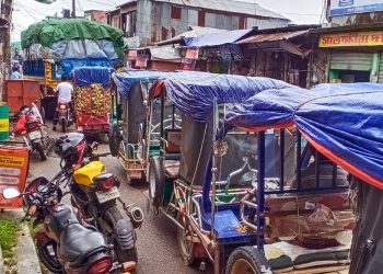 কলাপাড়া পৌরসভায় অবৈধ যানবাহনের চাপে নাগরিক ভোগান্তি চরমে, নিয়ন্ত্রণে শুরু হলো অভিযান