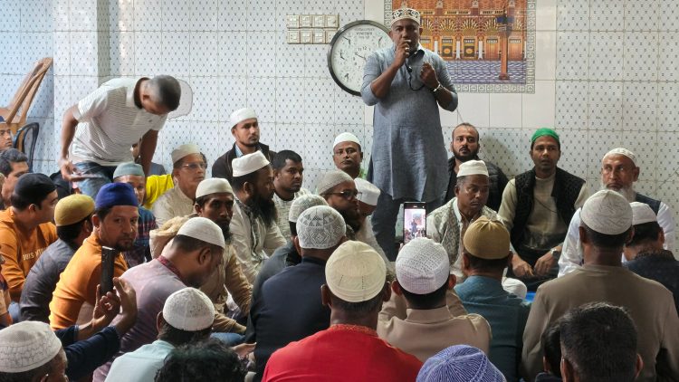 খালেদা জিয়ারের সুস্থতার জন্য চরফ্যাশন পৌর যুবদলের দোয়া-মোনাজাত