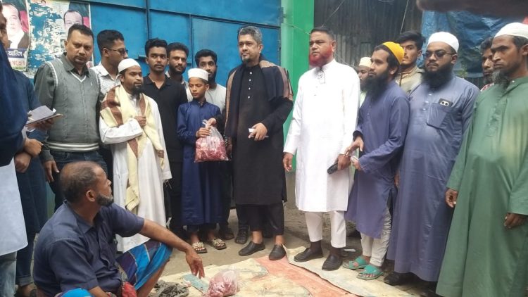 বাউফলে খালেদা জিয়ার সুস্থতা কামনায় সদগায় জারিয়া হিসাবে গরু জবাই করে গোশত বিতরণ