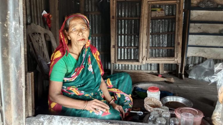 খাওন তো দূরের কতা, আমি মরলে মাটি দেওয়ার মানুষ নাই