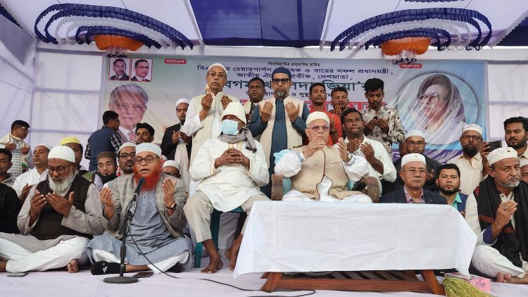 বেগম খালেদা জিয়া’র সুস্থতা কামনায় পটুয়াখালীতে দোয়া অনুষ্ঠান