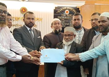 পটুয়াখালী–৩ আসনে জামায়াত মনোনীত প্রার্থী অধ্যাপক মু. শাহ আলমের মনোনয়নপত্র সংগ্রহ
