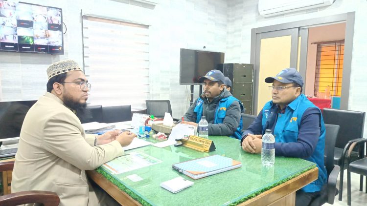 গলাচিপা স্বাস্থ্য কমপ্লেক্সে দুদকের ঝটিকা অভিযান: ওষুধ, খাবার ও সেবায় অনিয়মের প্রমাণ