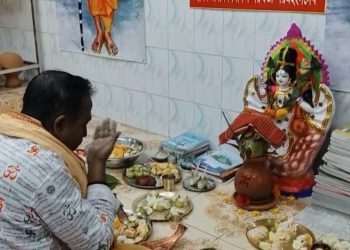 পটুয়াখালীর মন্দির ও বিদ্যালয়ে উৎসবমুখর পরিবেশে সরস্বতী পূজা উদযাপন