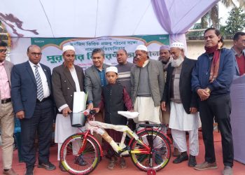গলাচিপায় ৪১ দিন নামাজ আদায় করে ২৮ জন শিশু জিতে নিলো বাই সাইকেল