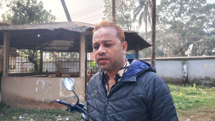 বাউফলে দৈনিক মানবকথার সাংবাদিক আনিচুরের ওপর হামলা, চাঁদাদাবির অভিযোগ