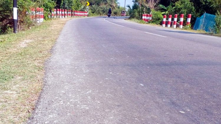 পটুয়াখালী-কুয়াকাটা ৭০ কিমি সড়কে ১৫ বিপজ্জনক বাঁক, বাড়ছে দুর্ঘটনা