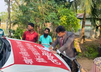কলাপাড়ায় কৃষি জমির মাটি কেটে ইটভাটায় ব্যবহার, এক্সাভেটর চালককে একলাখ টাকা জরিমানা
