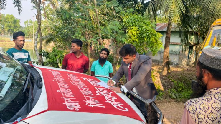 কলাপাড়ায় কৃষি জমির মাটি কেটে ইটভাটায় ব্যবহার, এক্সাভেটর চালককে একলাখ টাকা জরিমানা