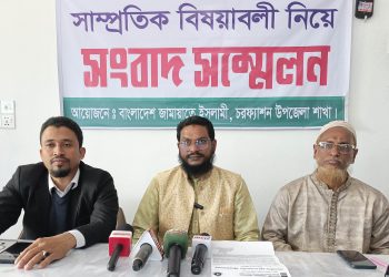 চরফ্যাশনে সংঘর্ষের ঘটনায় পাল্টাপাল্টি সংবাদ সম্মেলন, নারী হেনস্থার অভিযোগ অস্বীকার জামায়াতের