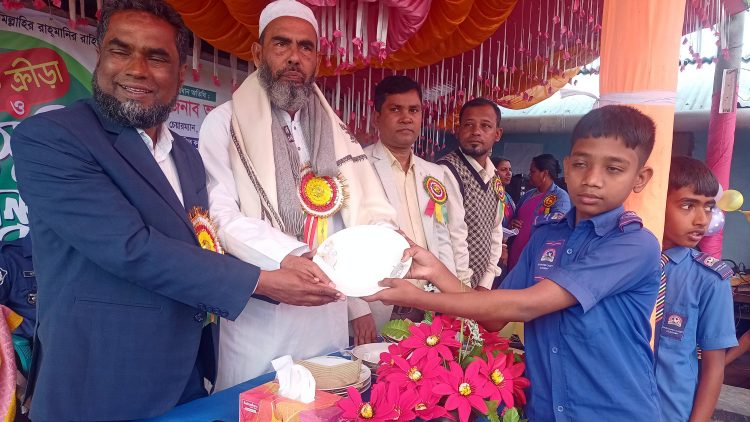 পটুয়াখালীর ধরান্দী ক্যাডেট একাডেমীর বার্ষিক ক্রীড়া ও সাংস্কৃতিক অনুষ্ঠান অনুষ্ঠিত