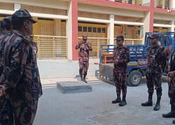 বিজিবি খুলনা অধিনায়কের বেতাগী বেস ক্যাম্প পরিদর্শন