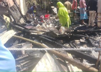 পটুয়াখালীতে ভয়াবহ অগ্নিকাণ্ডে ব্যবসায়ীর বসতঘর পুড়ে ছাই