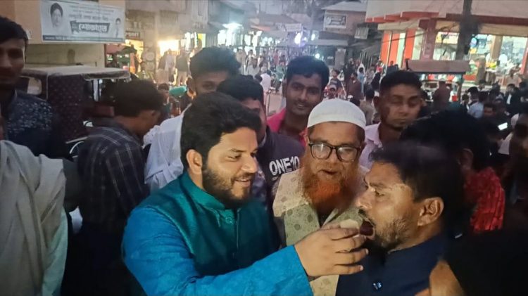 ভিপি নুরের প্রতিমন্ত্রী হওয়ায় গলাচিপায় আনন্দ মিছিল, মিষ্টি বিতরণ