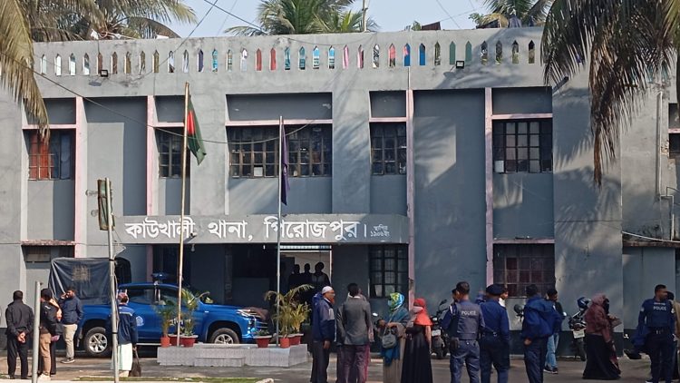 কাউখালীতে গৃহবধুর লাশ উদ্ধার