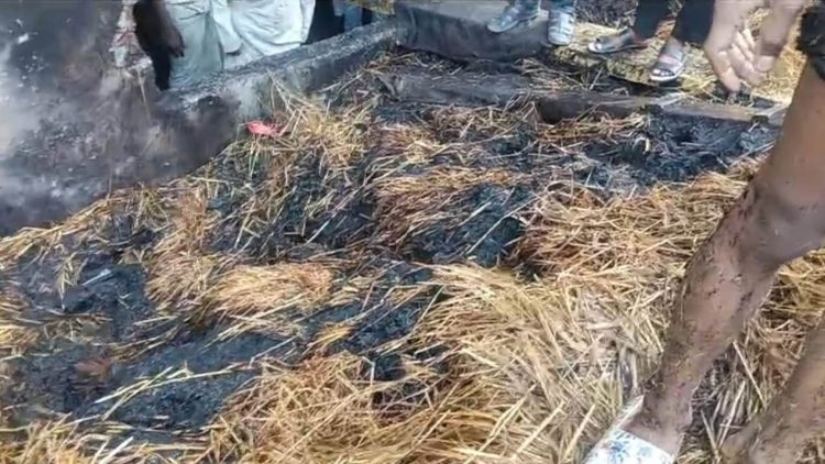 কলাপাড়ায় অটো রাইসমিলের খড়কুটার গুদামে অগ্নিকান্ড