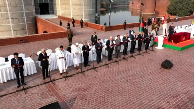 নতুন মন্ত্রিসভায় পদ পেলেন যারা