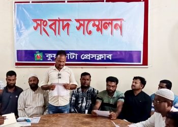 কুয়াকাটায় গাছ কাটার অভিযোগ অস্বীকার করে শ্রমিকদল নেতার সংবাদ সম্মেলন